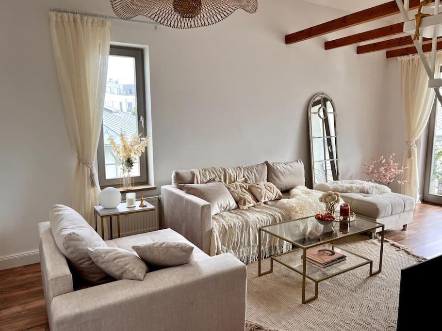 Bali Home Stylische Wohnung Mit Terrasse Шенефельд Екстер'єр фото