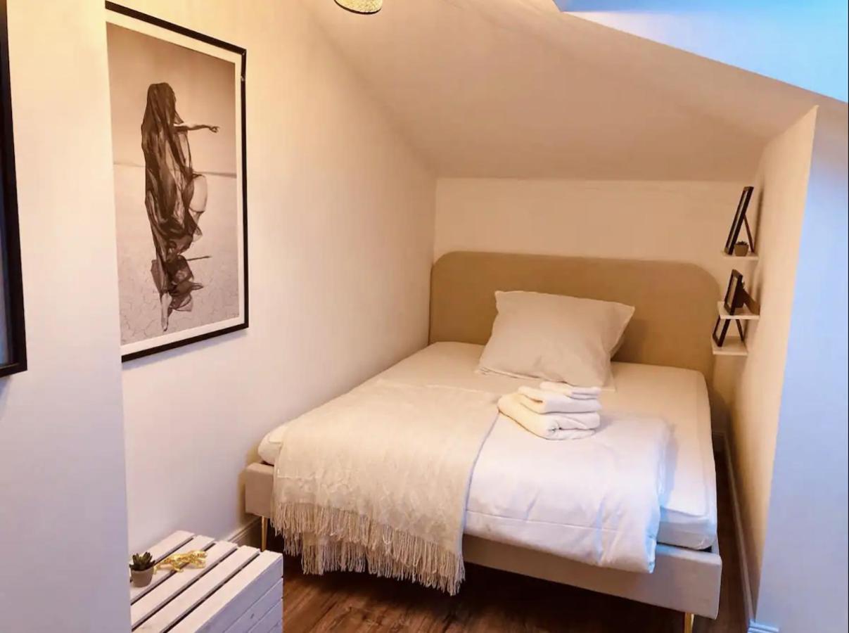 Bali Home Stylische Wohnung Mit Terrasse Шенефельд Екстер'єр фото